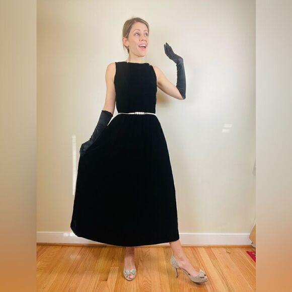 Victor Costa Vintage 60s Velvet Bow Back Gown - Picture 1 of 6